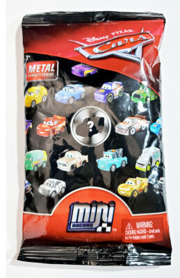 NEW Mattel FBG78 METALLIC CRUZ RAMIREZ #38 Disney Pixar Cars 3