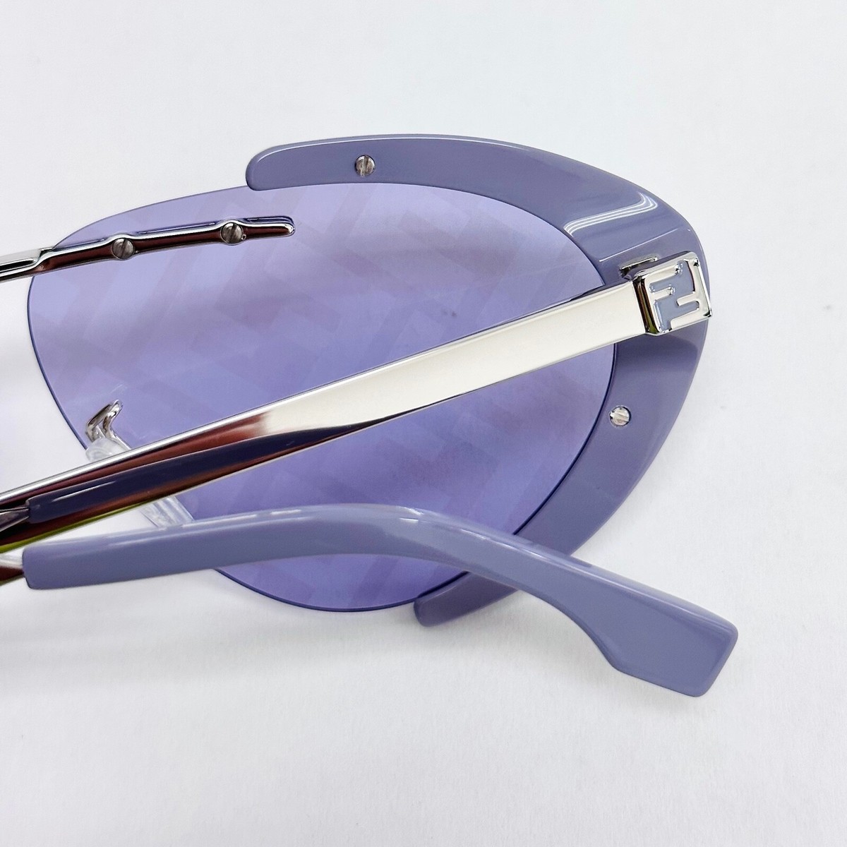 FENDI FENDILAND 40042 Lilac Silver FF Mirrored Print Unisex  display picture 3