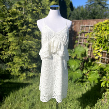 PERIDOT BOUTIQUE White Lace Dress Size Large Mango Mini Boho Cocktail Wedding