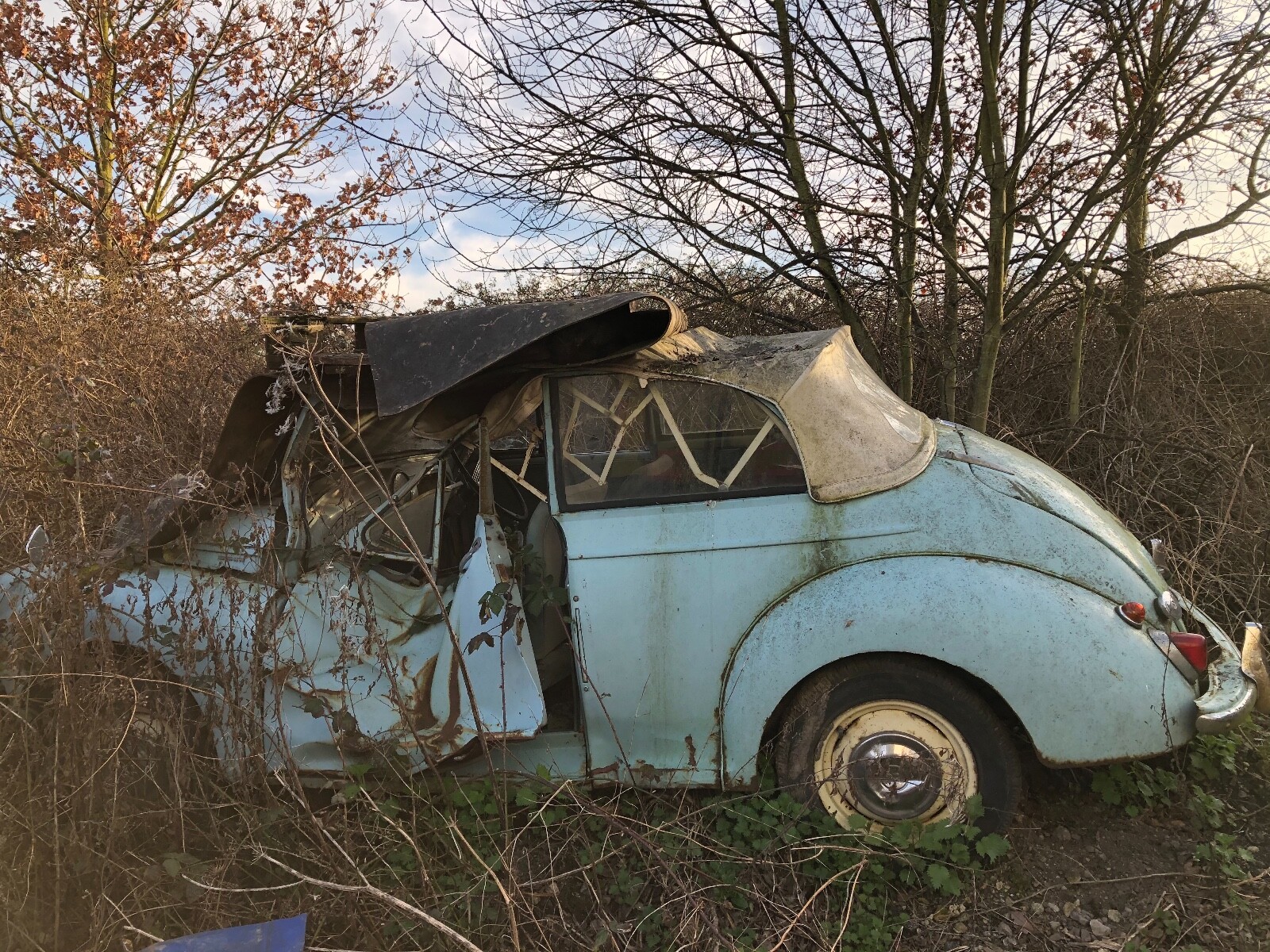 Image 1 - Morris-Minor-1000-converted-into-a-convertible