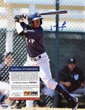 JORGE MATEO ACTION NEW YORK YANKEES SIGNED AUTOGRAPHED 8X10 PSA R96963