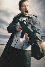 Jai Courtney "Terminator" Autogramm signed 20x30 cm Bild