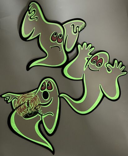VTG 1980s 3 Beistle Glow In The Dark Die Cut Ghost Halloween Wall Decoration s2 - Afbeelding 1 van 12