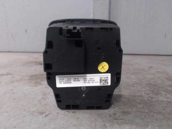 Commande GPS Pour Peugeot 508 1 SW Phase 1 Break - Pièce D'occasion Référence 98023785ZD