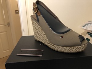 tommy hilfiger slingback shoes