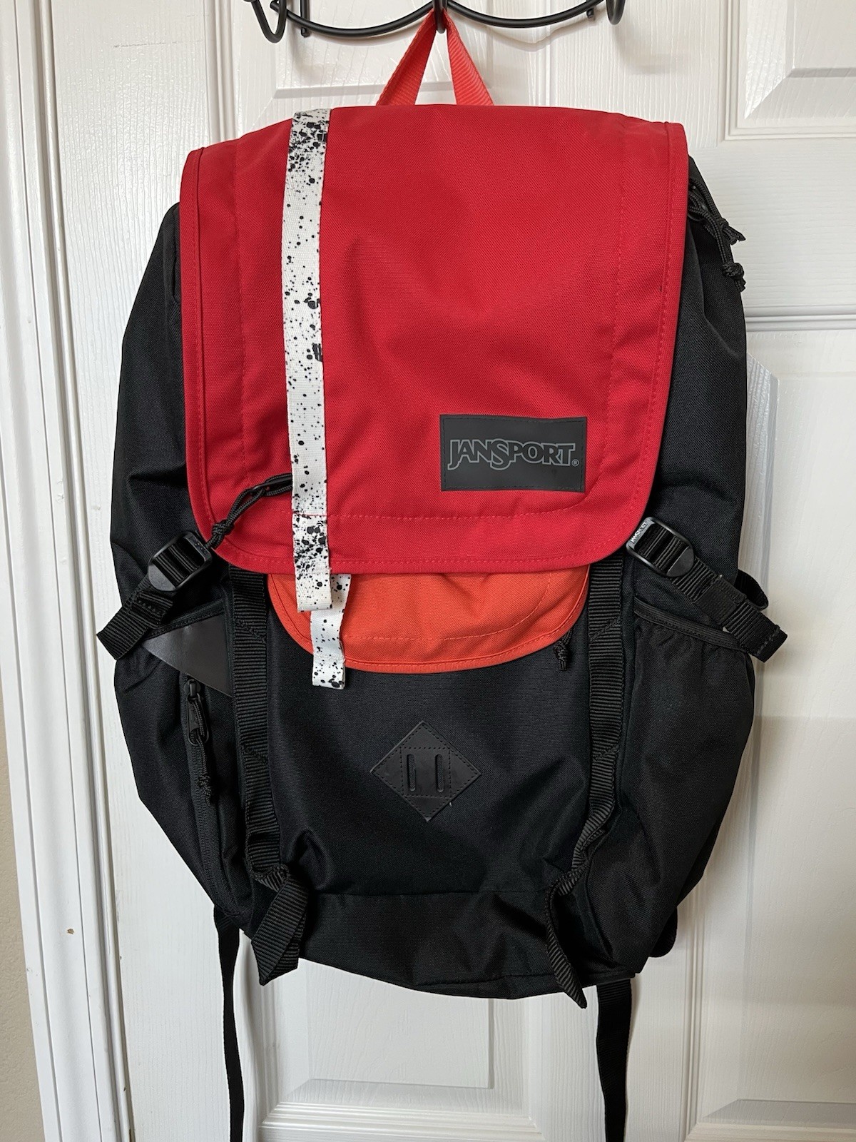 Jansport Hatchet Backpack Red Black Accents Holds Laptop School Bookbag EUC