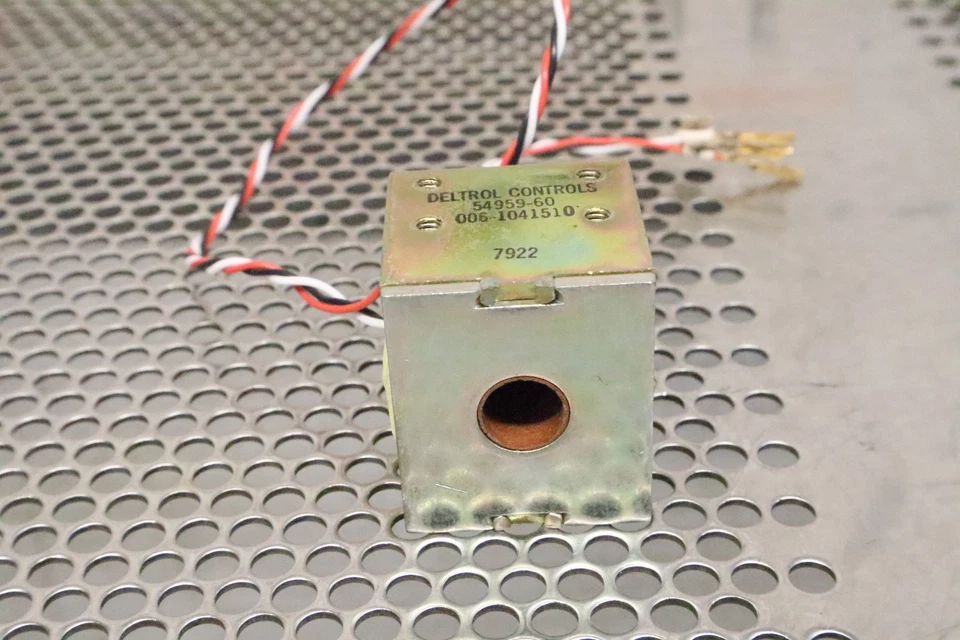 Deltrol Controls 54959-60 006-1041510 Solenoid New Old Stock See All Pictures - Image 4 of 4