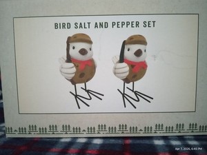 Cracker Barrel Bird Animal Theme Ceramic Salt & Pepper Shaker Set
