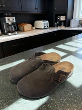 Birkenstock Boston Soft Footbed Unisex Clogs - Mocha