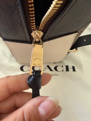 【新品タグ有】COACH コーチ リュック シグネチャー C2002 ベージュ Coach Brand Backpack Black C2002 - Light Beige (C2002) for sale