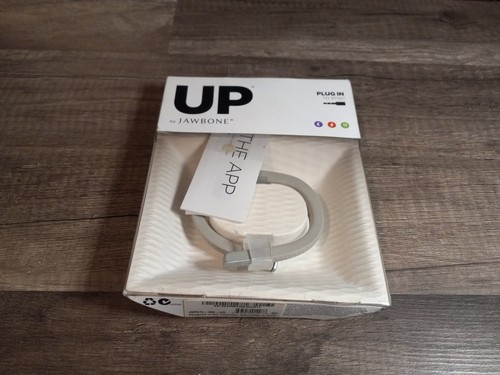 UP by Jawbone in hellgrau Größe Medium Modell JBR01b-MD-US NEU kostenloser Versand  - Bild 1 von 3