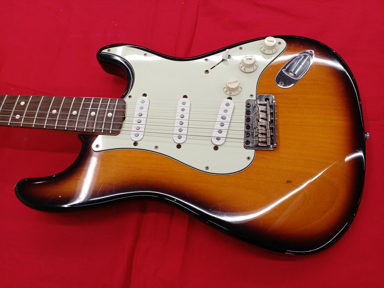 Fender American Vintage 62 Stratocaster Electric Guitar Classic JP