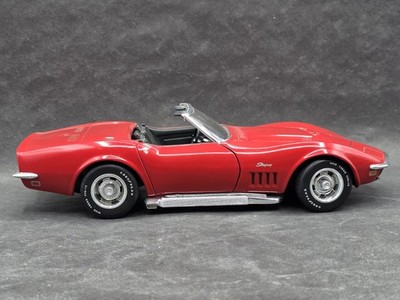 Revell 1:18 DIE-CAST MODEL コンバーチブル アメリカ Revell 1969 Chevy Corvette L89 427 Stingray 1:18 Scale Diecast