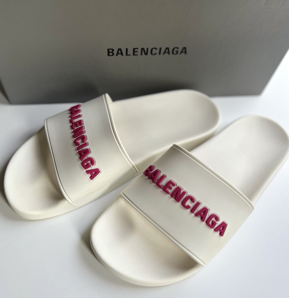 Balenciaga $395 Women's Smooth Logo Pool Slide Sandals White