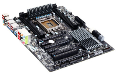 Kit Placa de baza GIGABYTE GA-X79-UD3, Intel Core i7 3820 3.6GHz