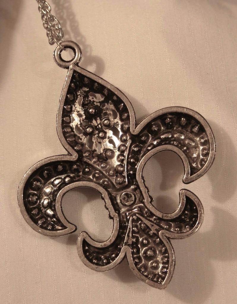 Gorgeous Large Silvertne White Clear Rhinestone Fleur de Lis
