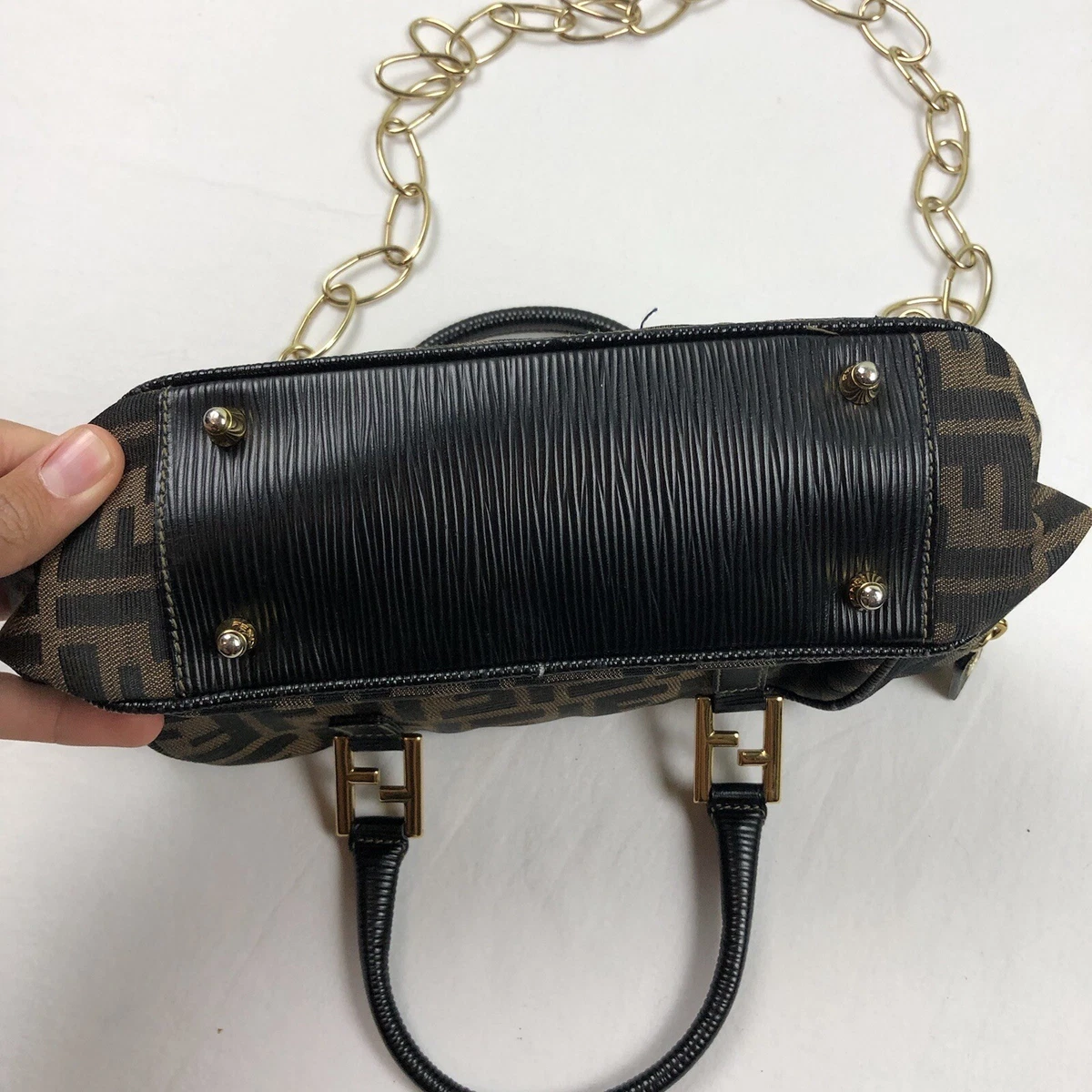 Authentic Fendi Hand Bag Mini Purse Mama Zucca Chain Strap Italy Authentic Fendi Hand Bag Mini Purse Mama Zucca Chain Strap Italy