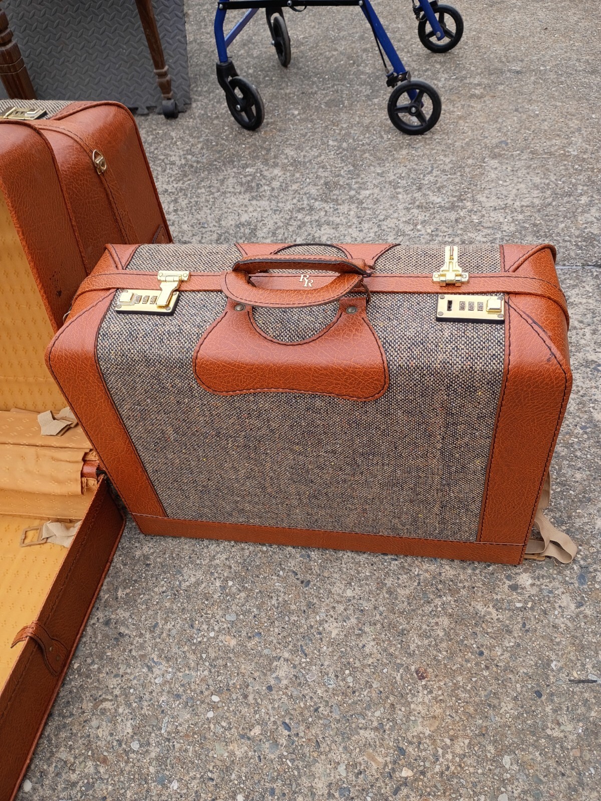 Suitcase set 3