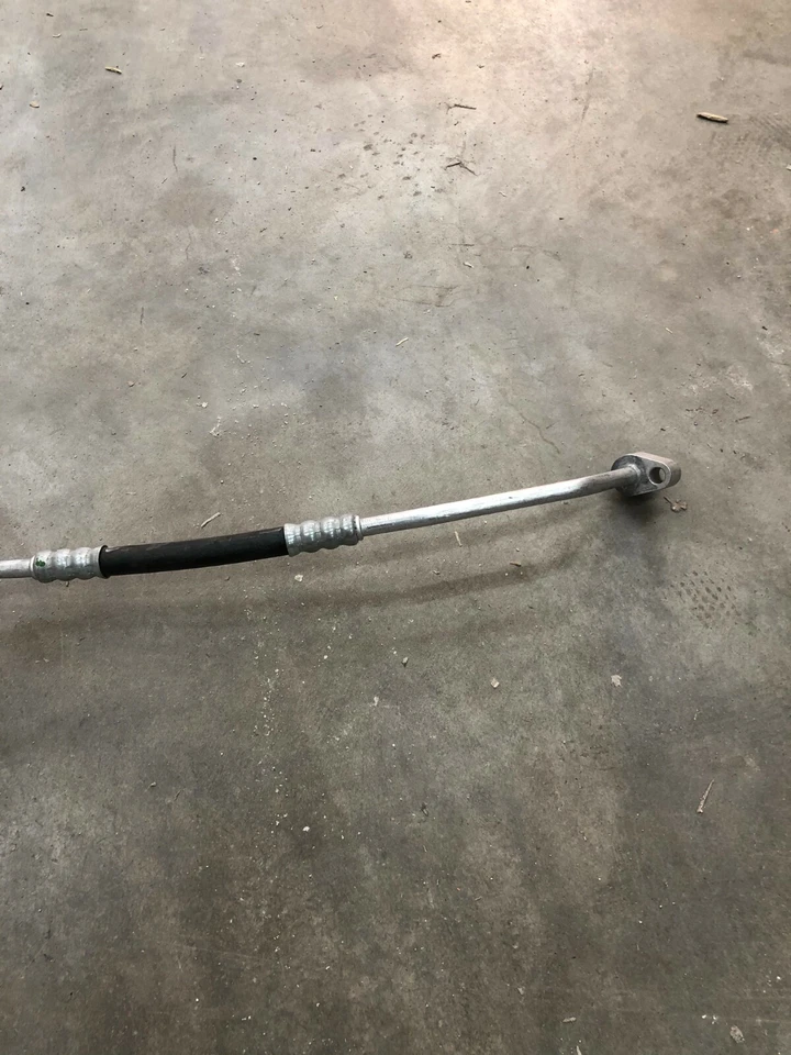 MANGUERA DE SUCCIÓN DE REFRIGERANTE AIRE ACONDICIONADO MOTORCRAFT YF-37179 PARA FREESTAR MONTEREY 2004-2007 Foto 4 de 4