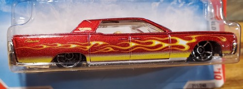 Hot Wheels Race World Red '64 Lincoln Continental Toy Car 211/240 - Picture 2 of 4