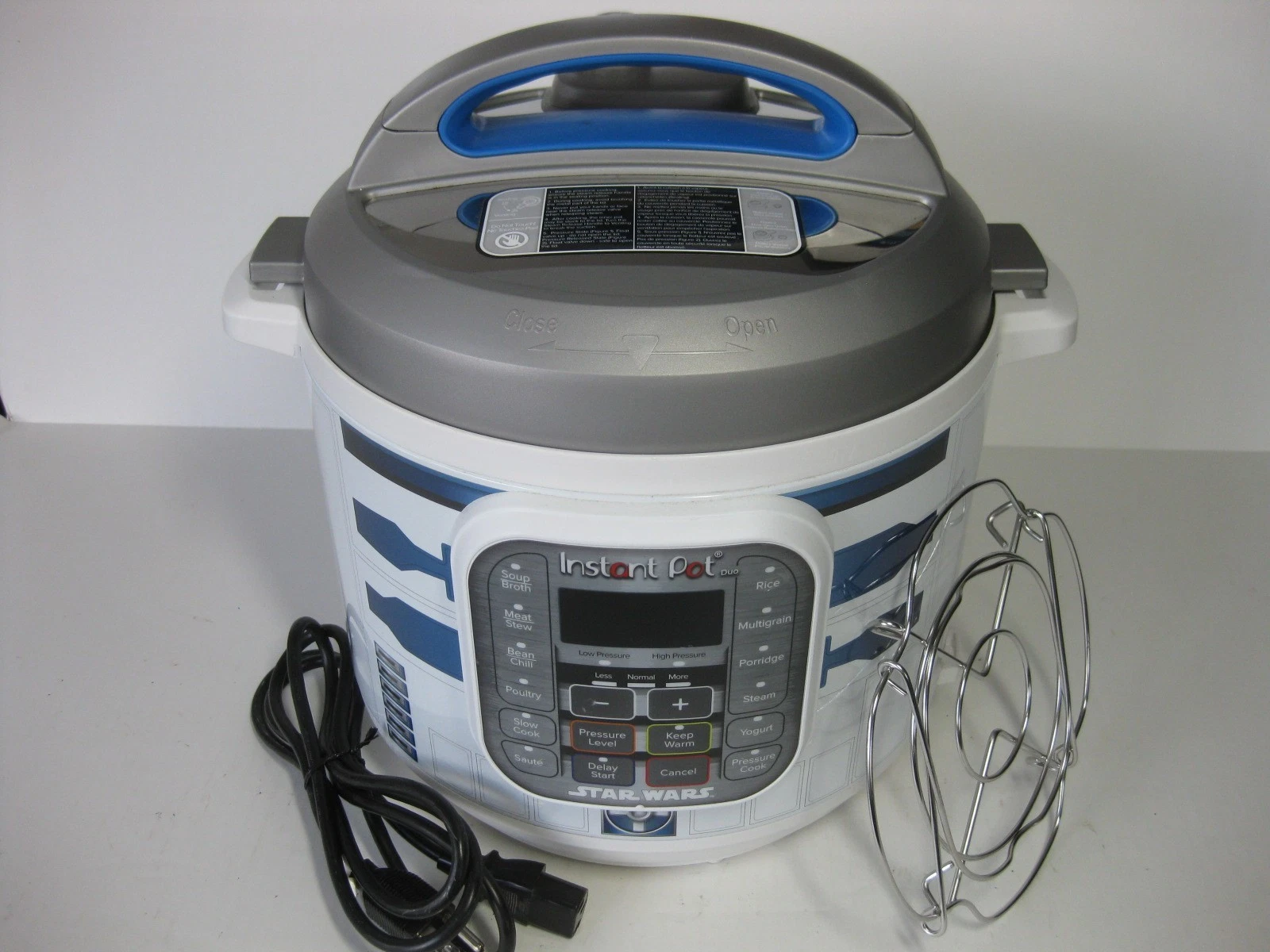 Instant Pot Star Wars R2-D2 Special Edition Duo 60 6 QT Pressure Cooker