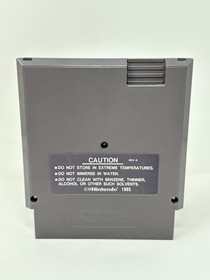 The Bugs Bunny Crazy Castle NES Cartridge 1989 w/ Manual