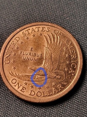 2000-D Sacagawea Dollar Speared Wing Wounded Eagle Very Unique