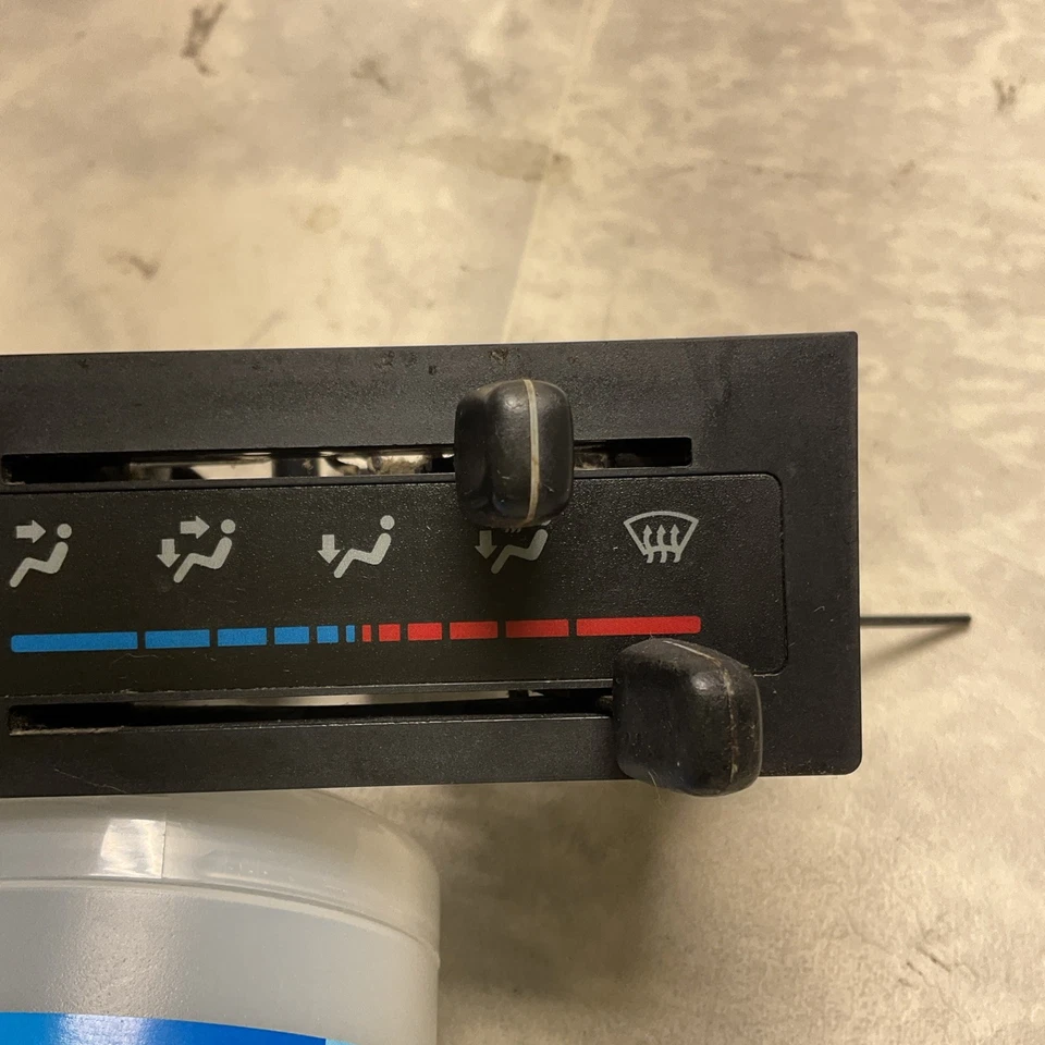 OEM TOYOTA T100 1993-1998 DELANTERO AIRE ACONDICIONADO MANUAL CLIMATIZADOR CONTROL DE TEMPERATURA Foto 2 de 4
