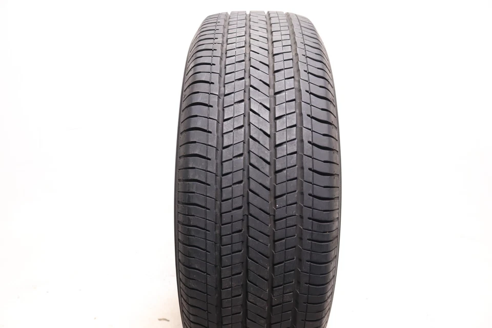 Set of 2 Used 235/65R17 Yokohama BluEarth S34TZ - 103T - 7.5-8.5/32 No Repairs - Image 2 of 4