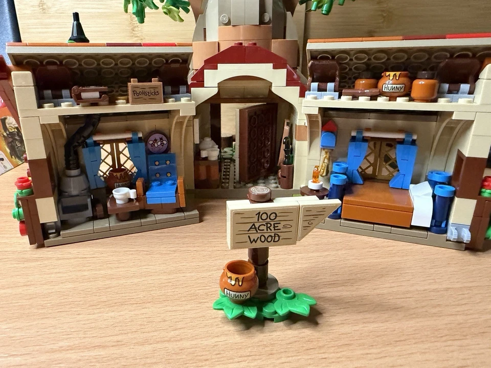 LEGO Ideas 21326 Winnie the Pooh, photo 3 of 5