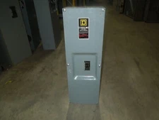 Square D Q2-2200N Circuit Breaker Enclosure Type 1 w/ 150A 2p 240V Breaker Used