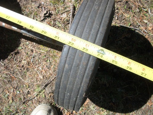 Pneumatici multiuso 12 pollici (2) e asse. - Foto 3 di 4