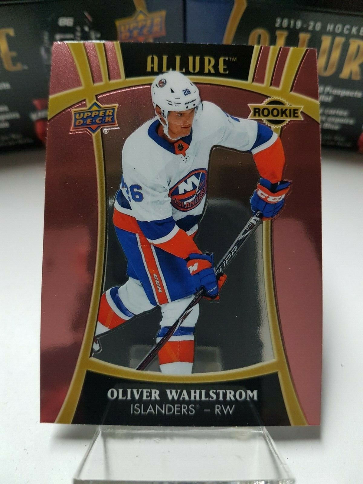  2019-20 Upper Deck Allure Pink Diamond #120 Oliver Wahlstrom SP