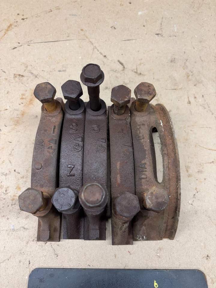 1970 71 74 77 1978 1979 1980 Ford F150 F250 400M 400 bloque cigüeñal tapas principales Foto 2 de 4