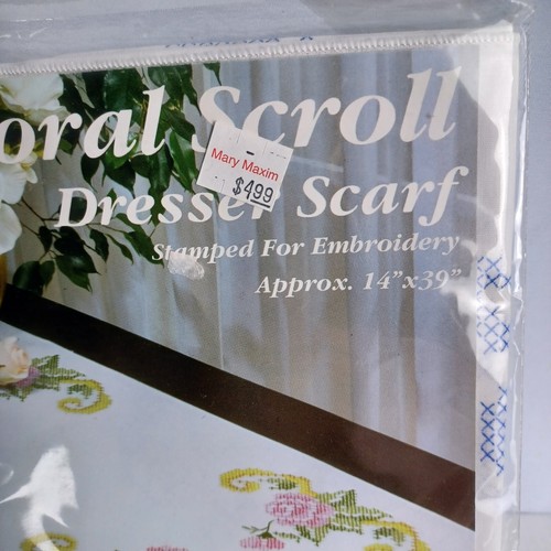 Tobin Stamped Dresser Scarf Roses Embroidery 14" X 39" NIP Cottagecore Floral - Picture 2 of 5