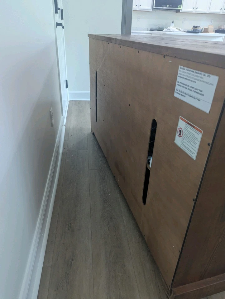 Farmhouse Style Bar Cabinet - Image 4 of 4