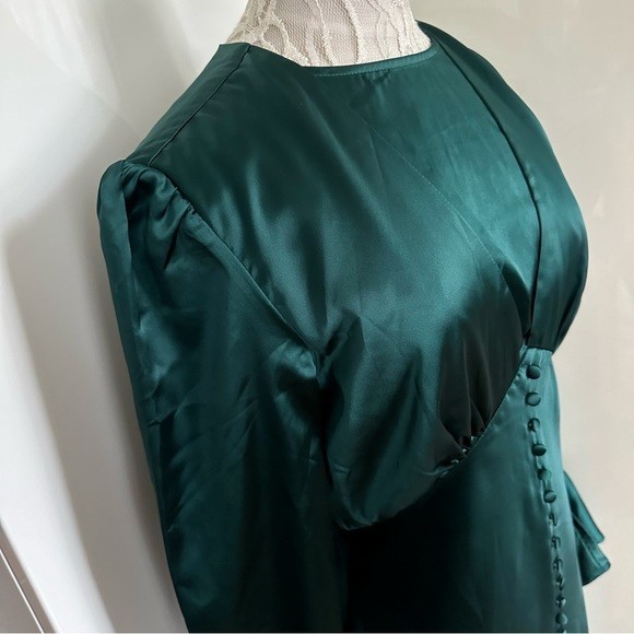Veiled Collection Sandra Emerald Button Front Sat… - image 7
