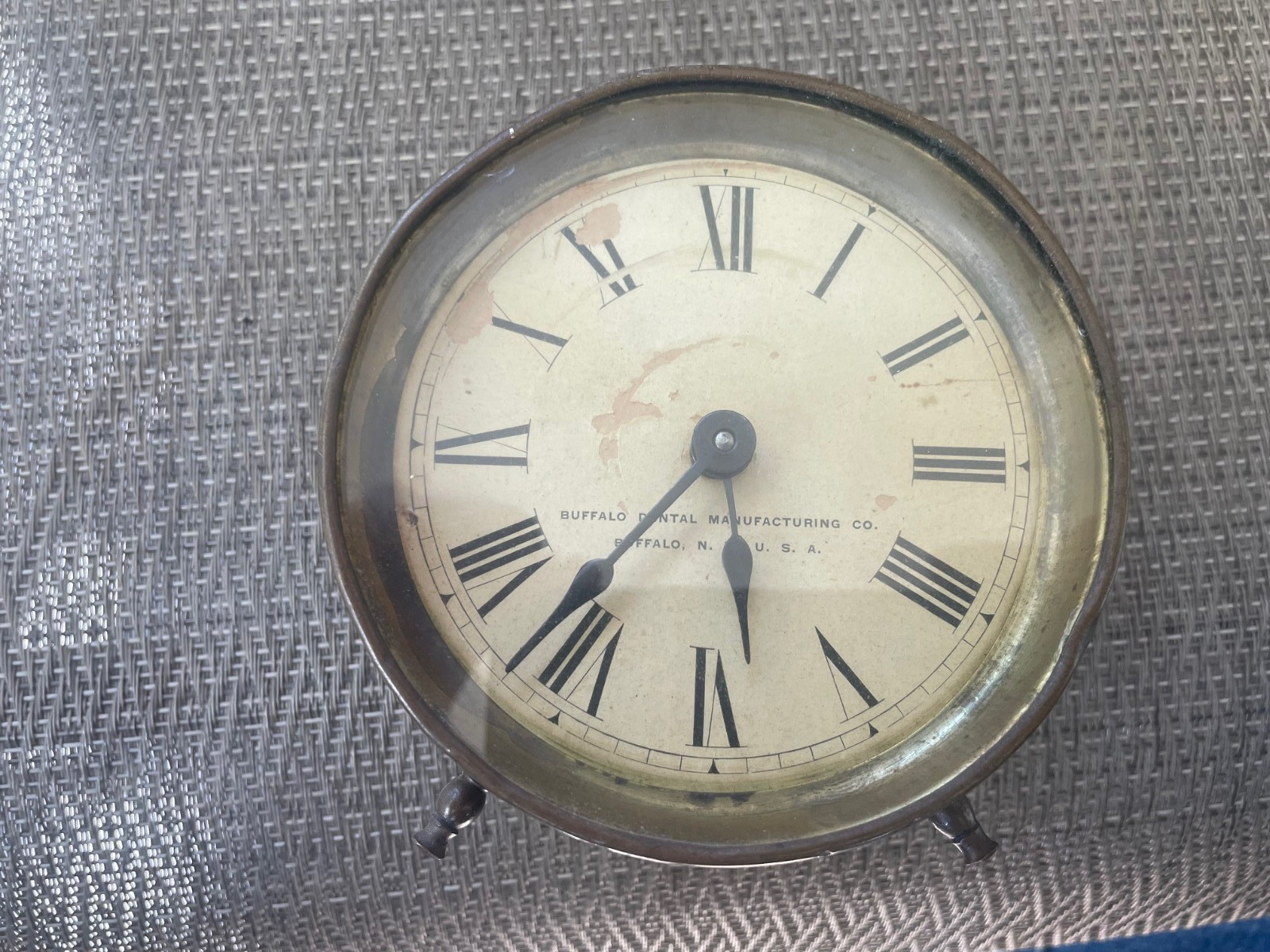 Unusual Vintage Buffalo NY Dental Manufacturing Co. Clock - Working