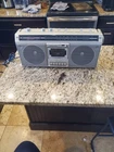 Realistic SCR-10 Boombox Cassette Player/recorder/AM/FM Radio Portable Stereo