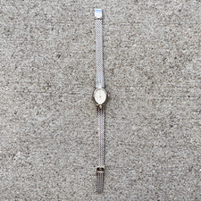 Наручные часы Women’s Analog Wristwatch Round