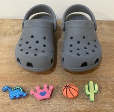 Crocs Kids C9 Gray Classic Clogs Sandals Slip On Shoes 4 Charms Jibbitz Included