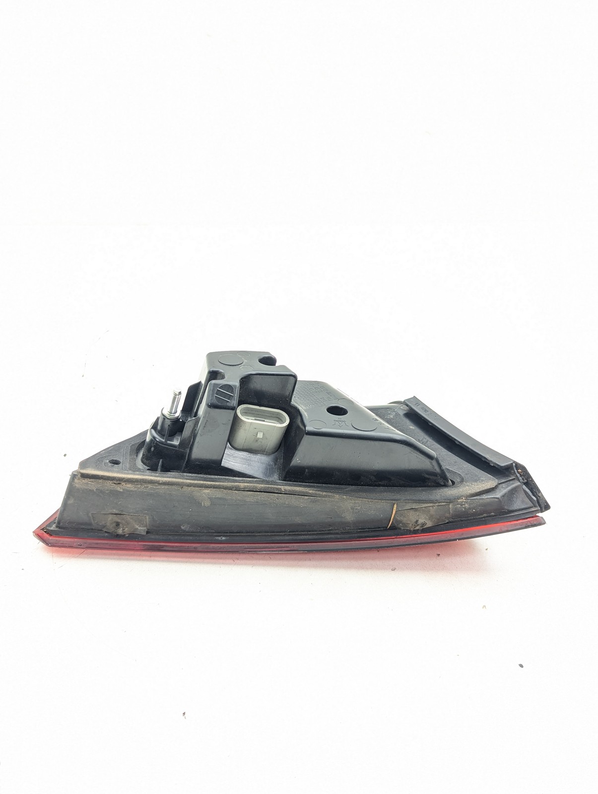 14-20 Maserati Quattroporte SQ4 M156 Right Side Inner Tail Light Lamp
