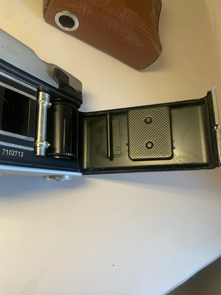 Cámara de medio marco vintage rara URSS CHAIKA-II “Jubilee” + Industar Foto 4 de 4