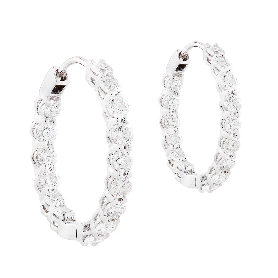 Tiffany & Co. Aros de diamantes de platino de 2,39 quilates Foto 2 de 4