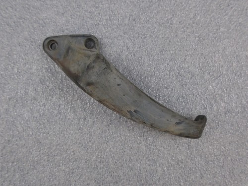 76 77 TOYOTA CELICA RA24 RA29 LEFT DRIVER SIDE SEAT BELT RETAINER TRIM GUIDE OEM - Picture 2 of 3