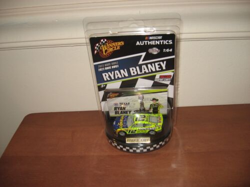 2022 Ryan Blaney #12 Texas Win 1:64 Lionel Winners Circle Wave 3 - Picture 1 of 4