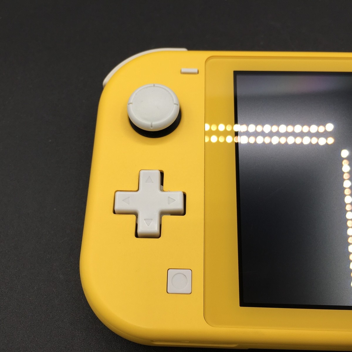 Nintendo Switch Lite イエロー HAC-001 Amazon.com: Nintendo Switch Lite Handheld Gaming Console - Yellow
