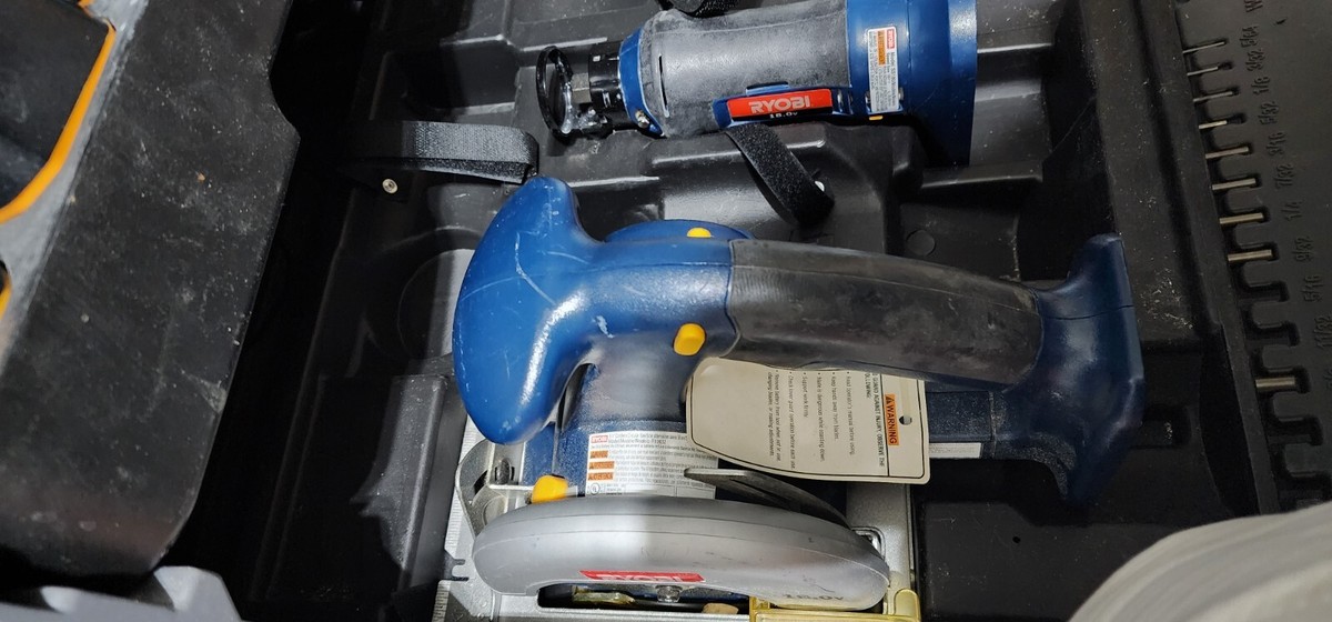 希少❗️デッドストック、新品未使用 RYOBI BASS LOVE 2260ML Seam Fix Mini Seam Ripper | Hobby Lobby | 1520154