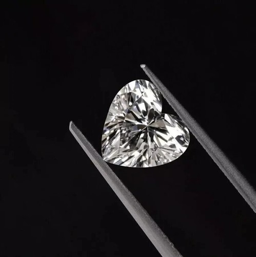 Certified 1.50 CT Loose D Grade Heart cut White Loose Cut Diamond - Picture 3 of 4