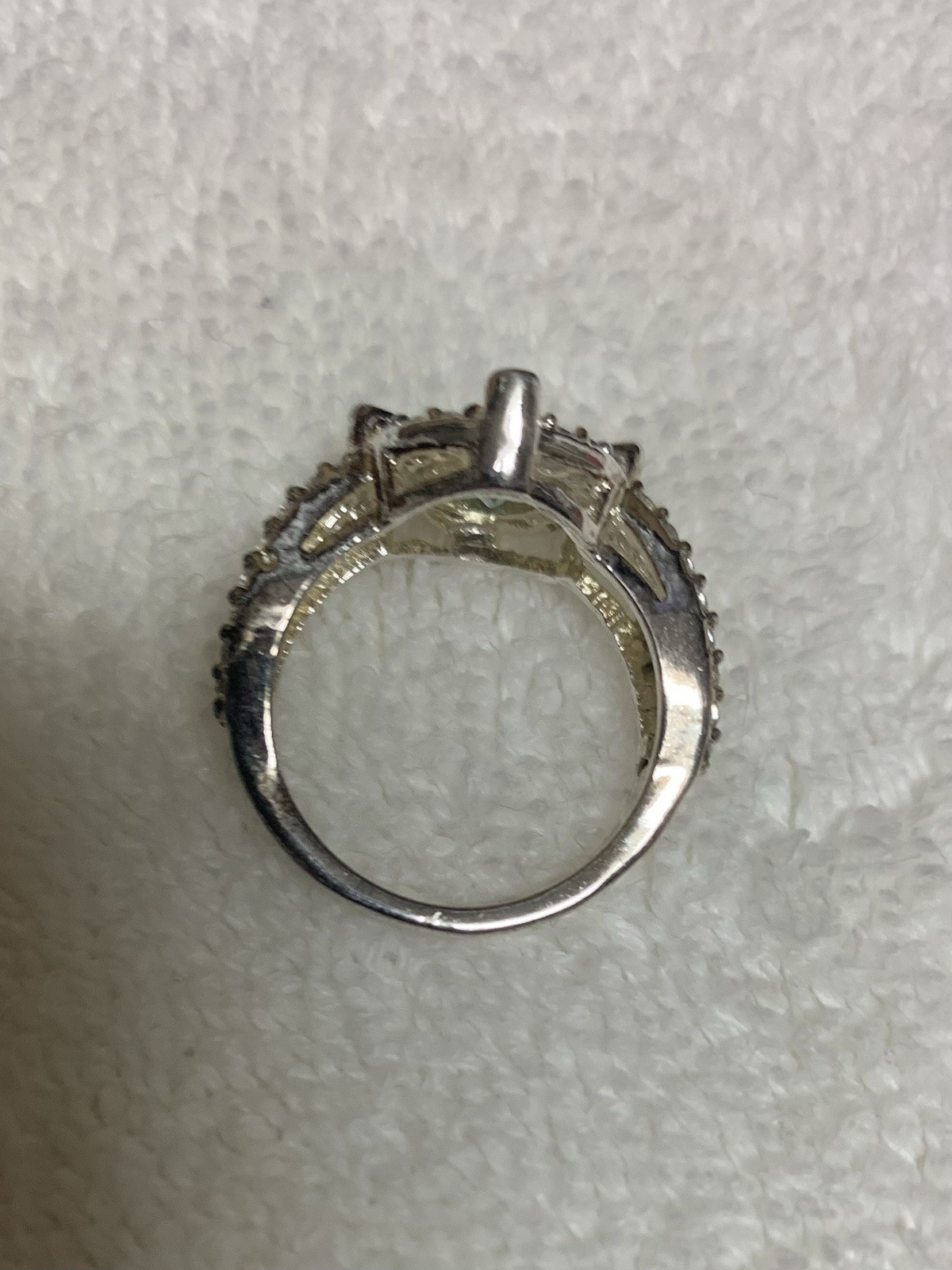 moissanite ring - image 2